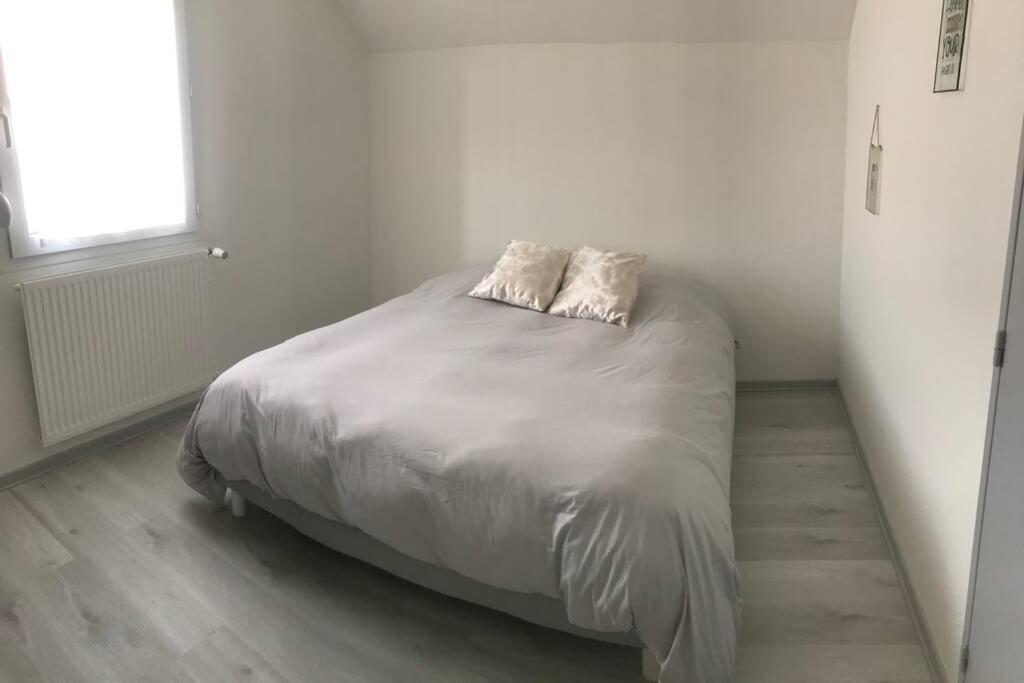 La Maison De Ville - 4 Chambres, 2 Sdb, Terrasse Et Garage - 90M2 Vesoul Zewnętrze zdjęcie